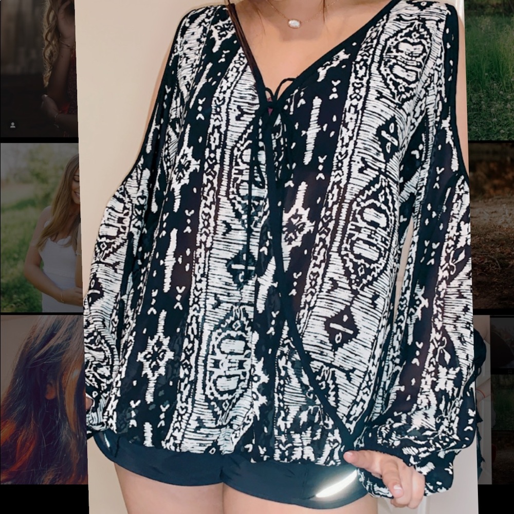 COLD SHOULDER BLOUSE *NEVER WORN*